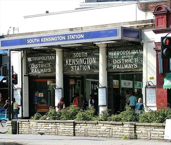 043-South Kensington station